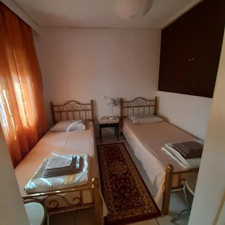 בית נופש με θεα το γαλαζιο τησ θαλασσασ *