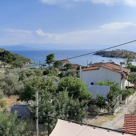 με θεα το γαλαζιο τησ θαλασσασ בית נופש